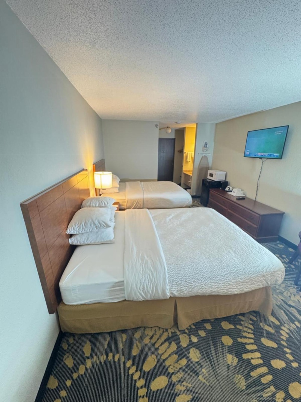 Days Inn by Wyndham Salina I-70