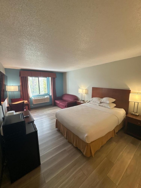 Days Inn by Wyndham Salina I-70 image 27