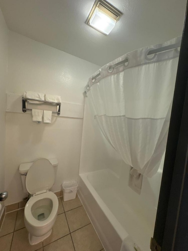 Days Inn by Wyndham Salina I-70 image 28